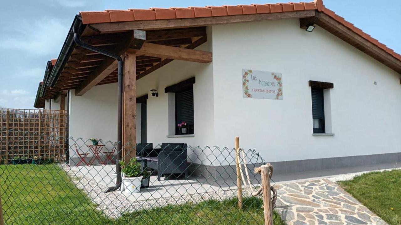 Apartamentos Los Manzanos Ribadesella Bagian luar foto